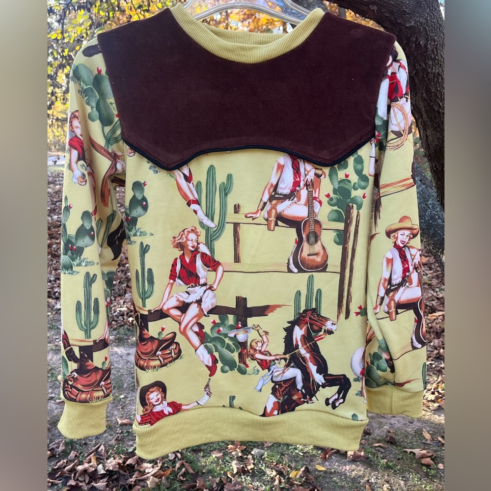 Cowboy Print Sweatshirt with Western Yolk Collar - XS - Picture 2 of 6